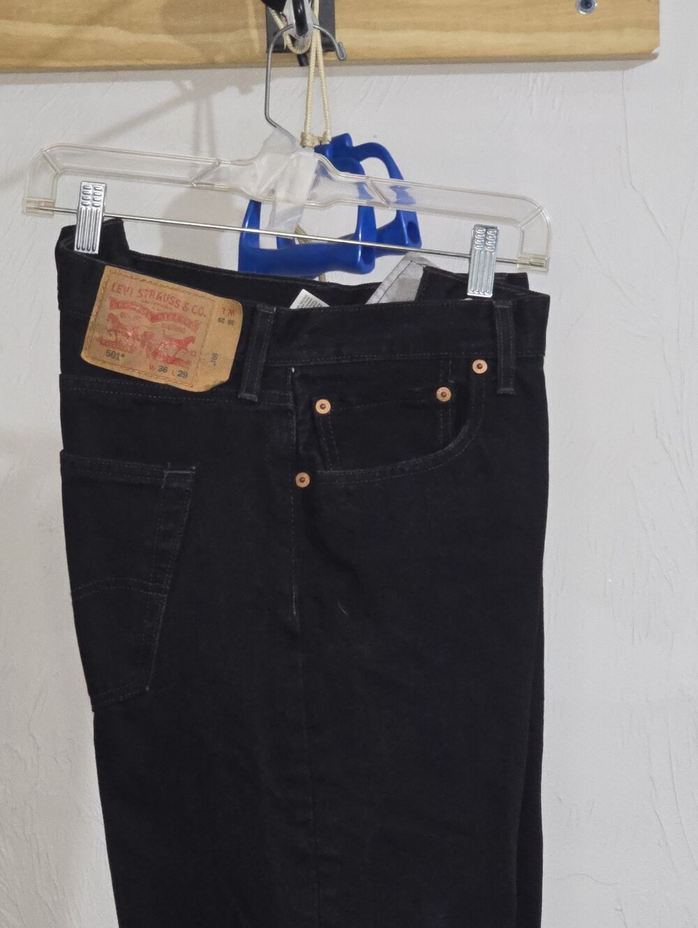 Levi's Black Straight Men’s Jeans with Copper Rivets